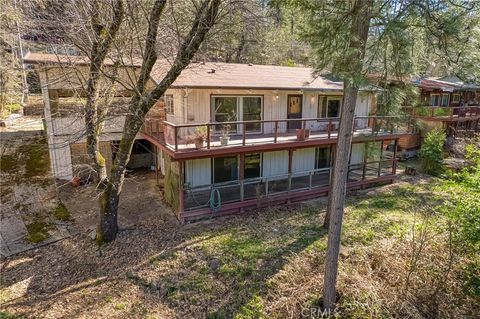 Photo of 16345 Tee Road, Cobb, CA 95426 (MLS # LC25057364) Photo of 16345 Tee Road, Cobb, CA 95426 (MLS # LC25057364)