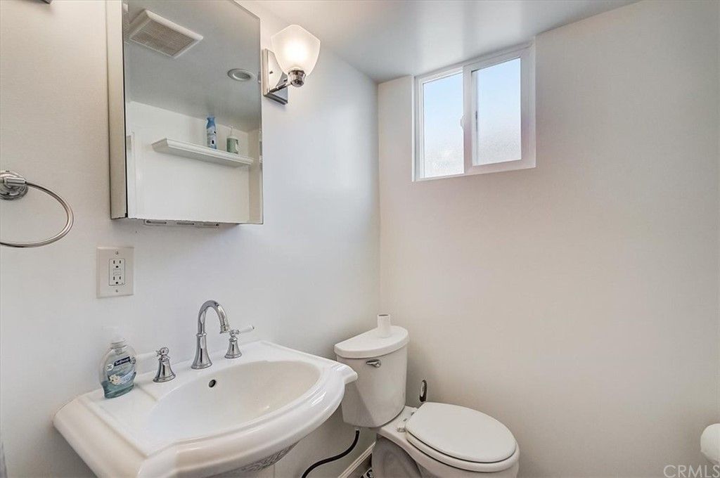 listing image 130725019739052290932