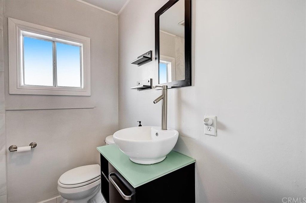 listing image 130722437463050102019