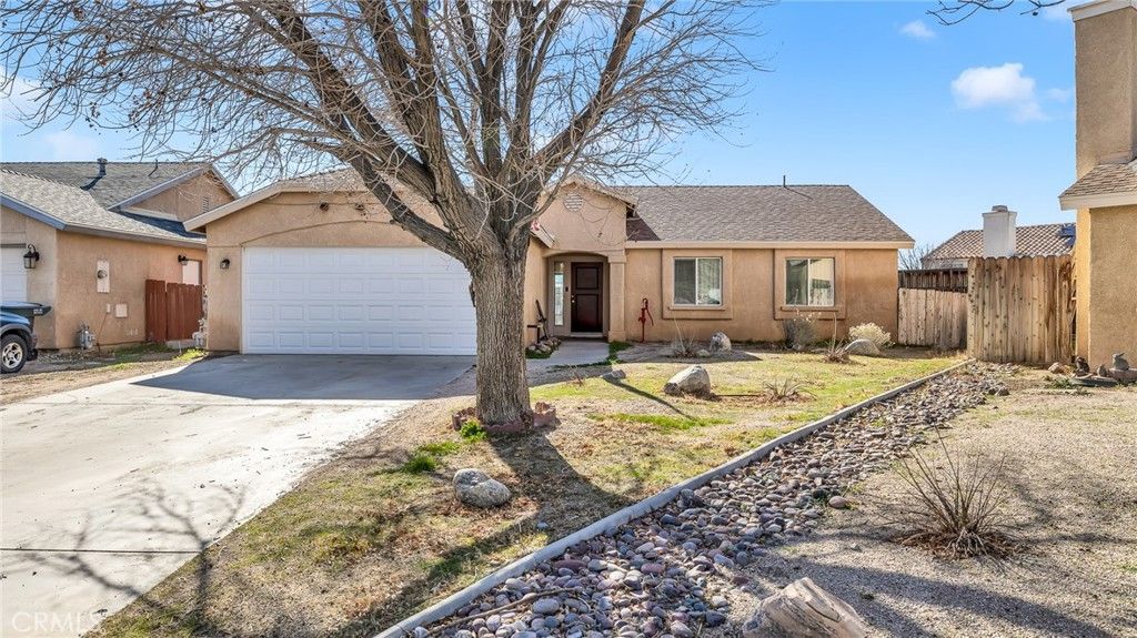 listing image 130725907444092161863