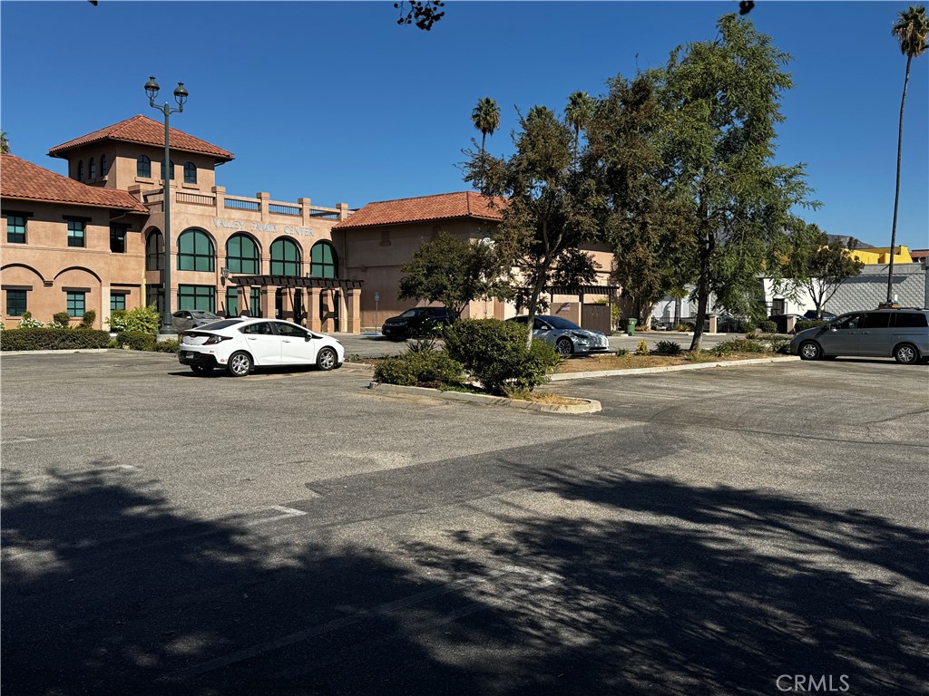 302 S Brand Boulevard
