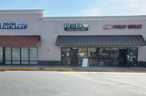 Photo of Huntington Beach, CA 92647 (MLS # OC25059704)