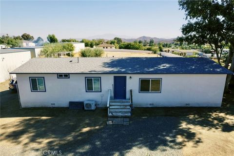 A home in Perris