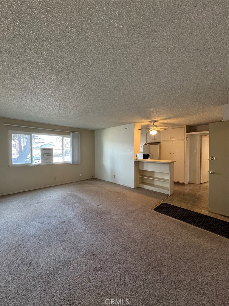 400 N Acacia Avenue A12