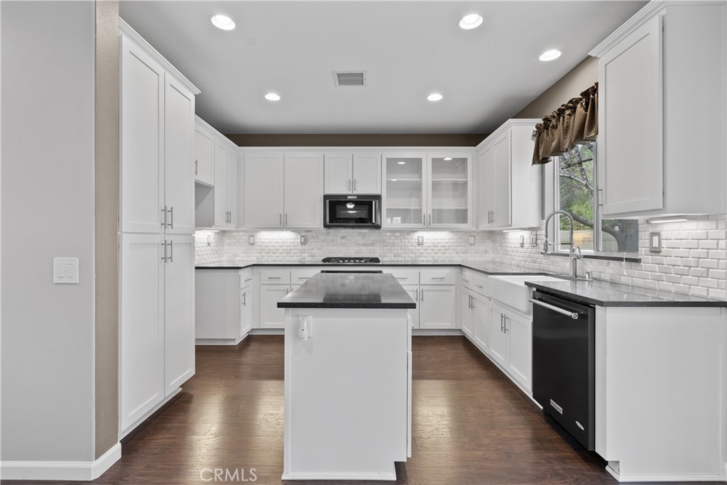 Acacia (ACIA) - Residential Lease