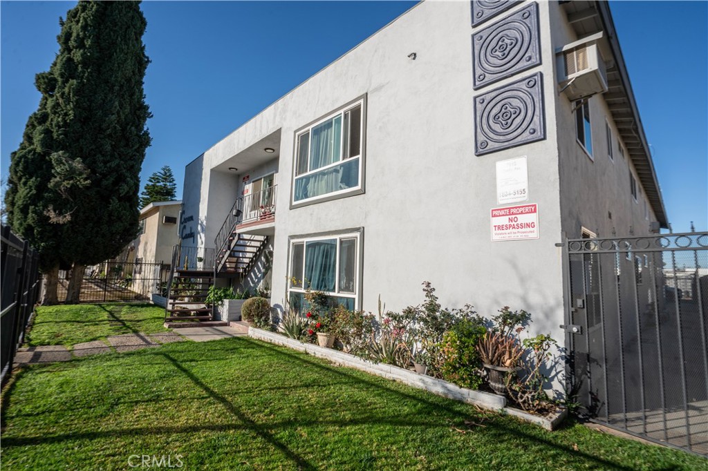 Properties 2 7515 Canby Avenue