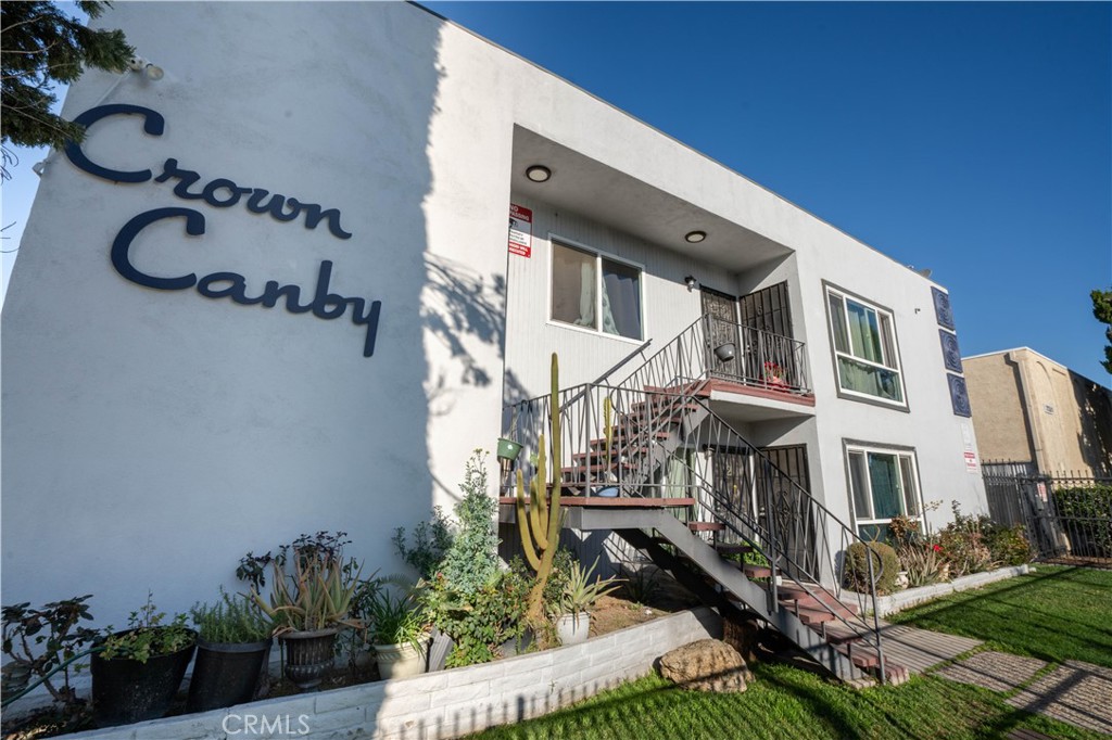 Properties 1 7515 Canby Avenue
