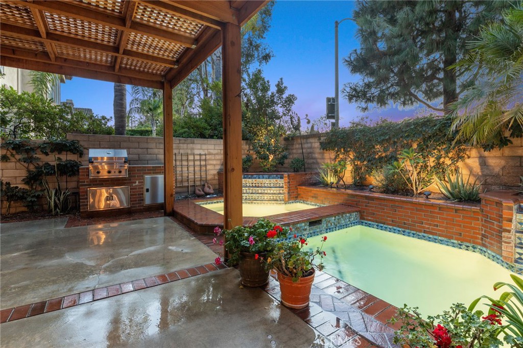 Santa Rosa (STRS) - Residential