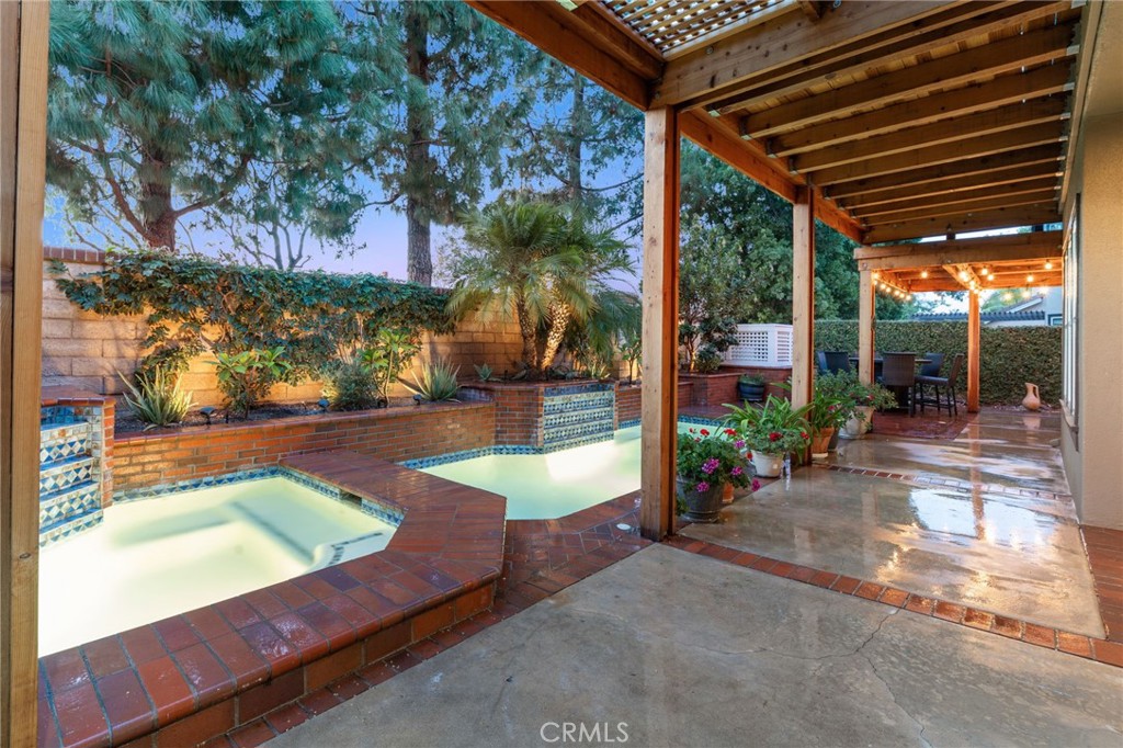 Santa Rosa (STRS) - Residential