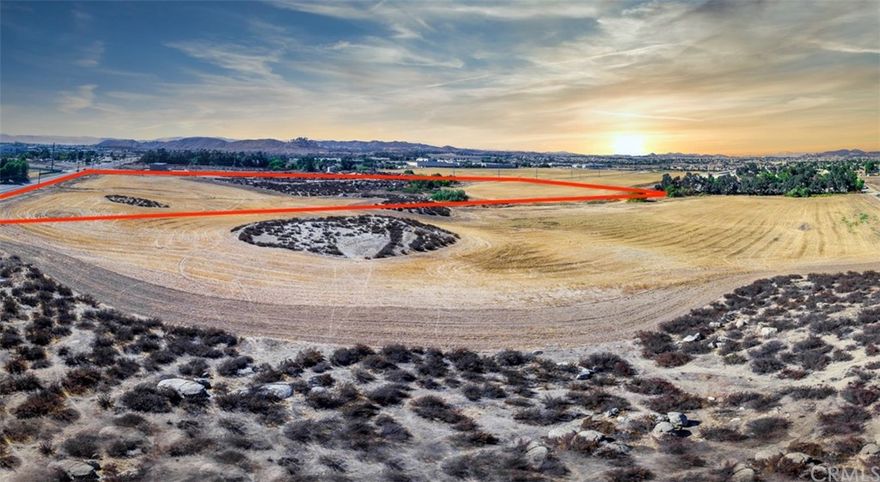 Check out this 18.15 acre parcel at the corner of Auld & Leon Road's in the heart of French Valley with 618 feet of frontage on Auld Road and 1253 feet of Leon Road frontage. Zoned C-P-S (Scenic Highway Commercial) which is ideal for multiple potential uses. Located across the street from Riverside County Southwest Justice facility and French Valley airport. Available commercial land in this rapidly expanding area just to the north of Temecula and east of Murrieta is disappearing quickly so don't let this one pass you by!