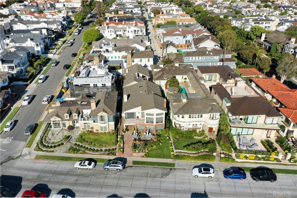 Corona del Mar South of PCH (CDMS) - Residential