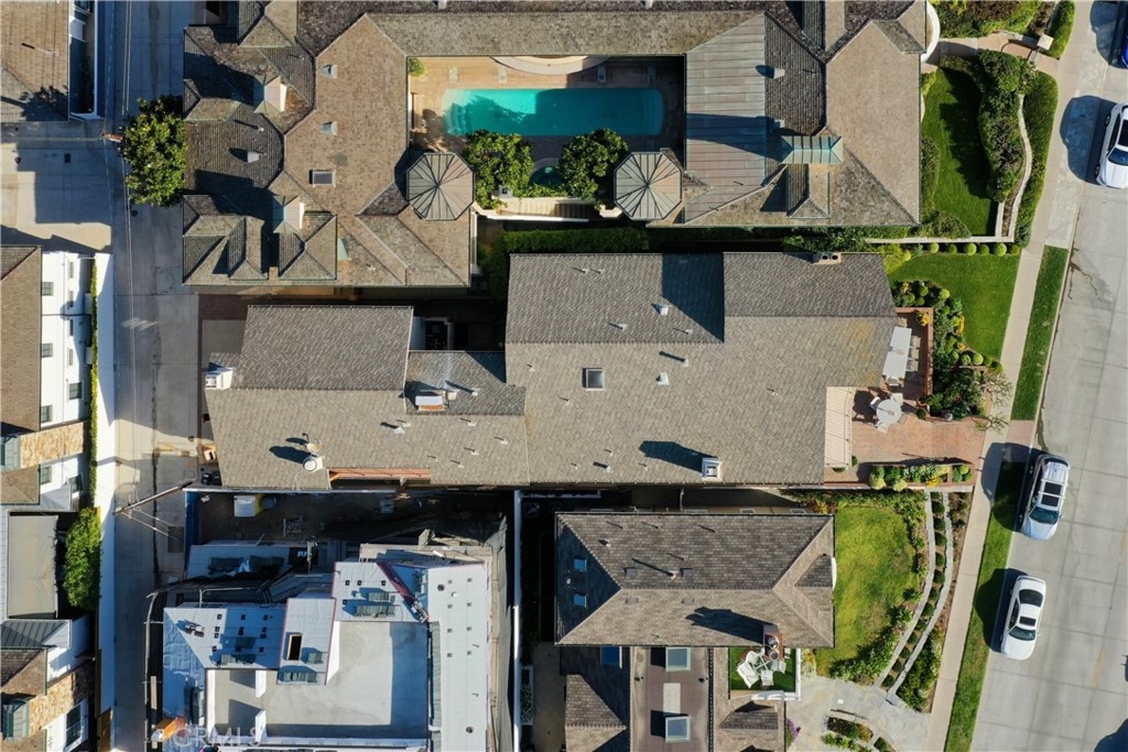 Corona del Mar South of PCH (CDMS) - Residential