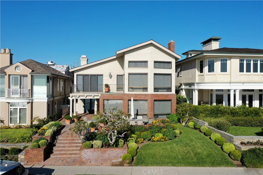Stunning Ocean, Catalina, Coastline views from this original home which sits high above the street level. Ocean sit down views from living & dining room, kitchen/breakfast area, master bedroom and family room. Huge Bonus room in back fully outfitted with wet bar and outdoor bbq area.4 fireplaces (living, family, master bedroom,and bonus room). 5 bedrooms, one of which is downstairs. Vaulted ceilings upstairs. Covered back patio with outdoor spa. Detached 3 car garage. Side yard fenced dog run. First time on market since construction in 1979.