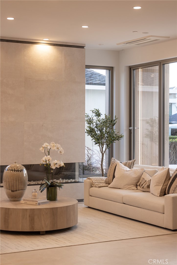 Newport Heights (NEWH) - Residential