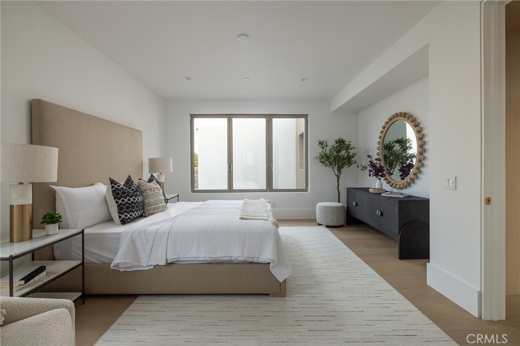 Newport Heights (NEWH) - Residential