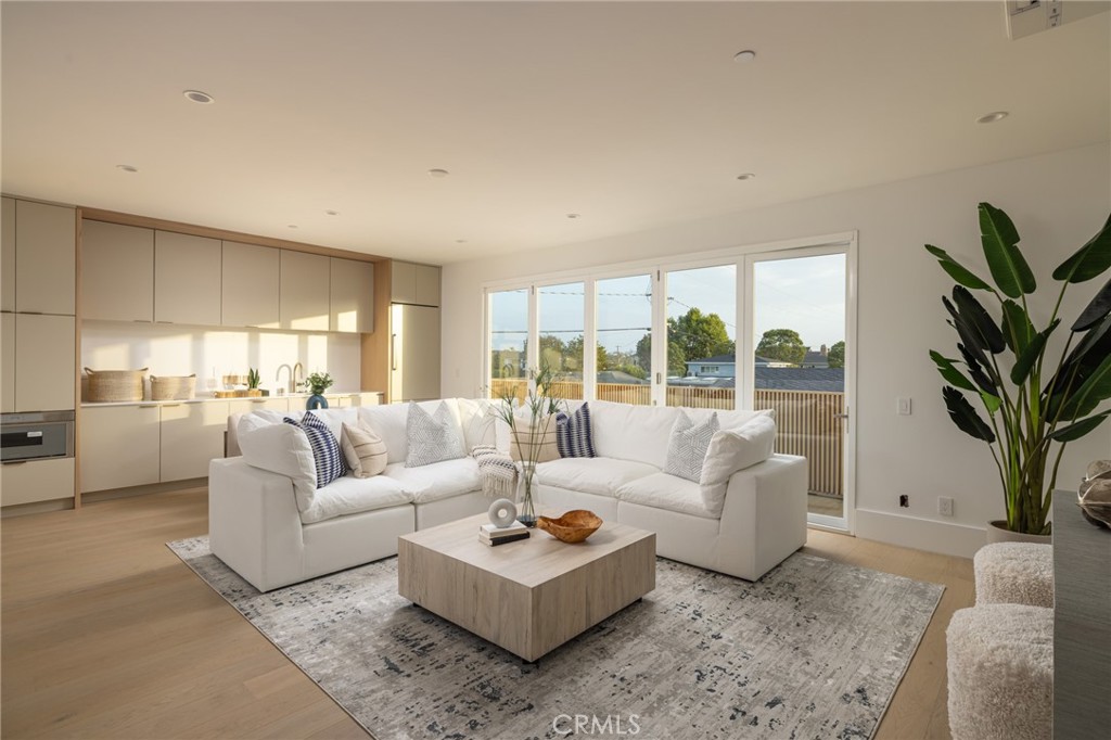 Newport Heights (NEWH) - Residential