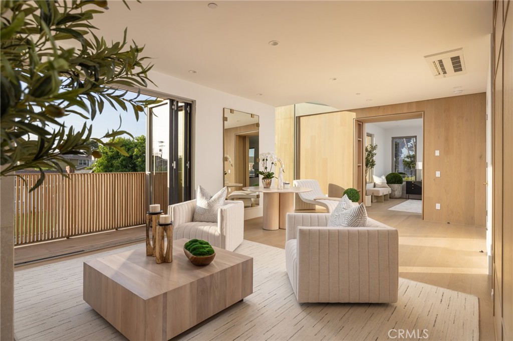 Newport Heights (NEWH) - Residential