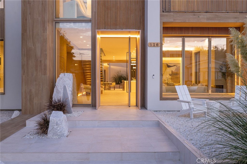 Newport Heights (NEWH) - Residential