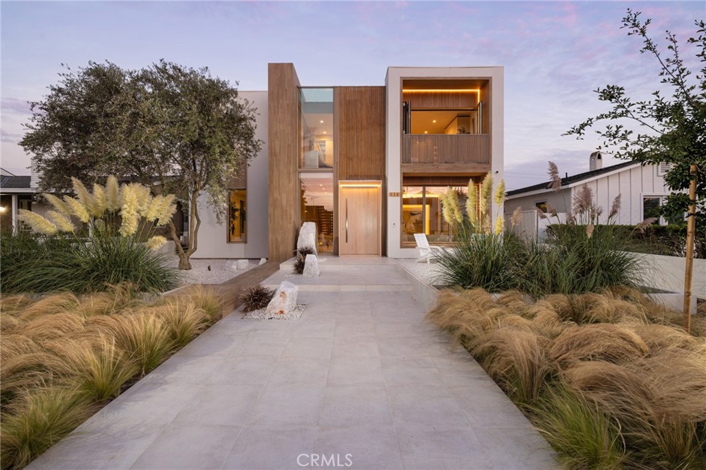 Newport Heights (NEWH) - Residential