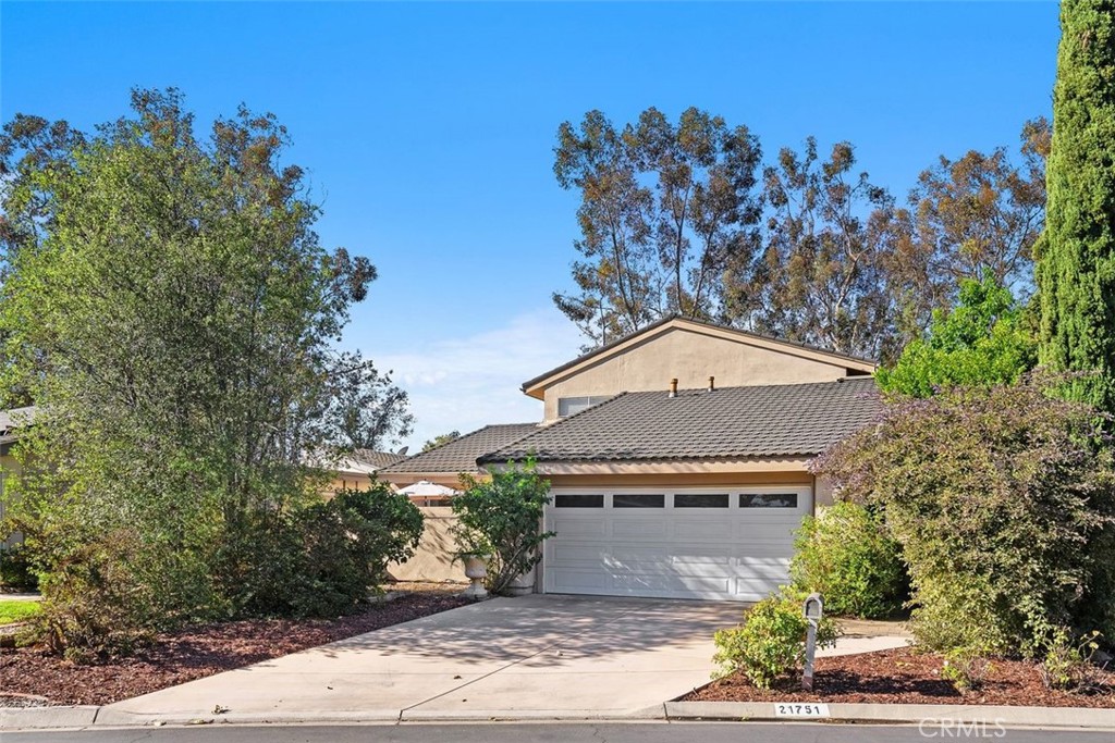 21751 Eveningside Lane