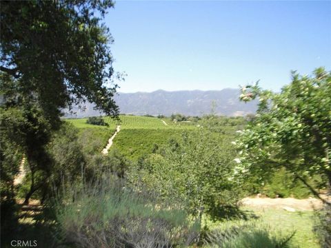 1975 Valley Meadow Drive Oak View CA 93022