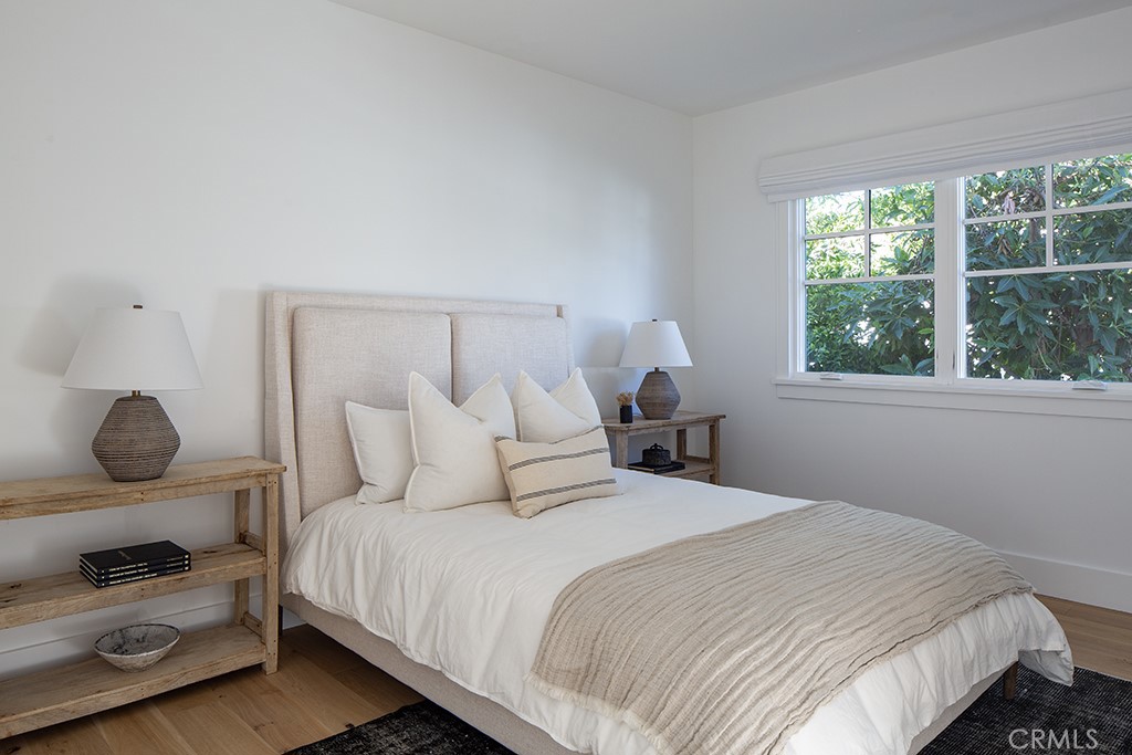 Newport Heights (NEWH) - Residential