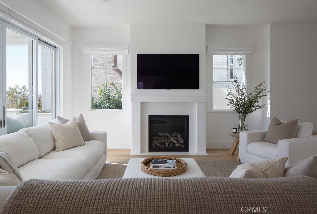 Newport Heights (NEWH) - Residential