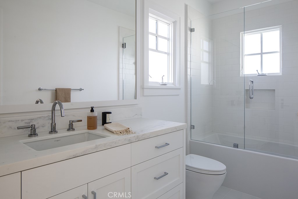 Newport Heights (NEWH) - Residential