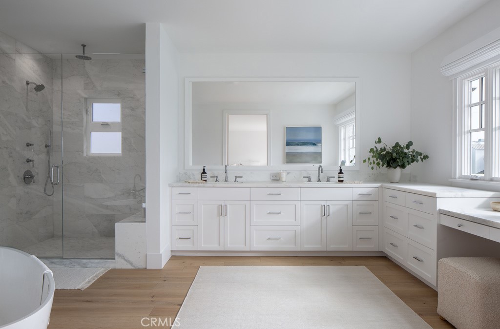 Newport Heights (NEWH) - Residential