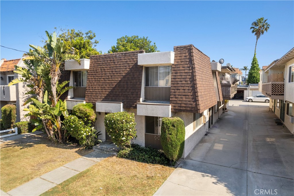 2220 Huntington Lane 4