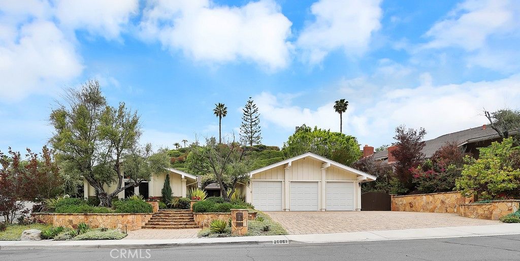 listing image 130726738779230426239