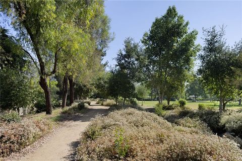 A home in Duarte