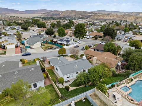 A home in Castaic