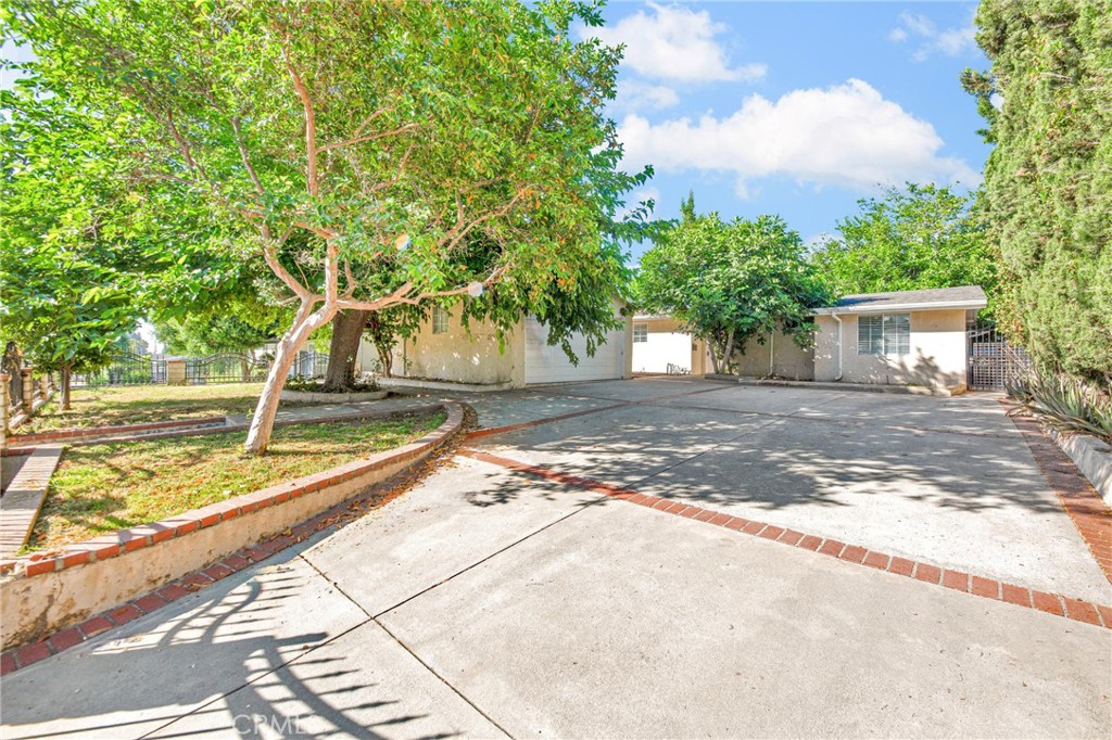 View Sylmar, CA 91342 house