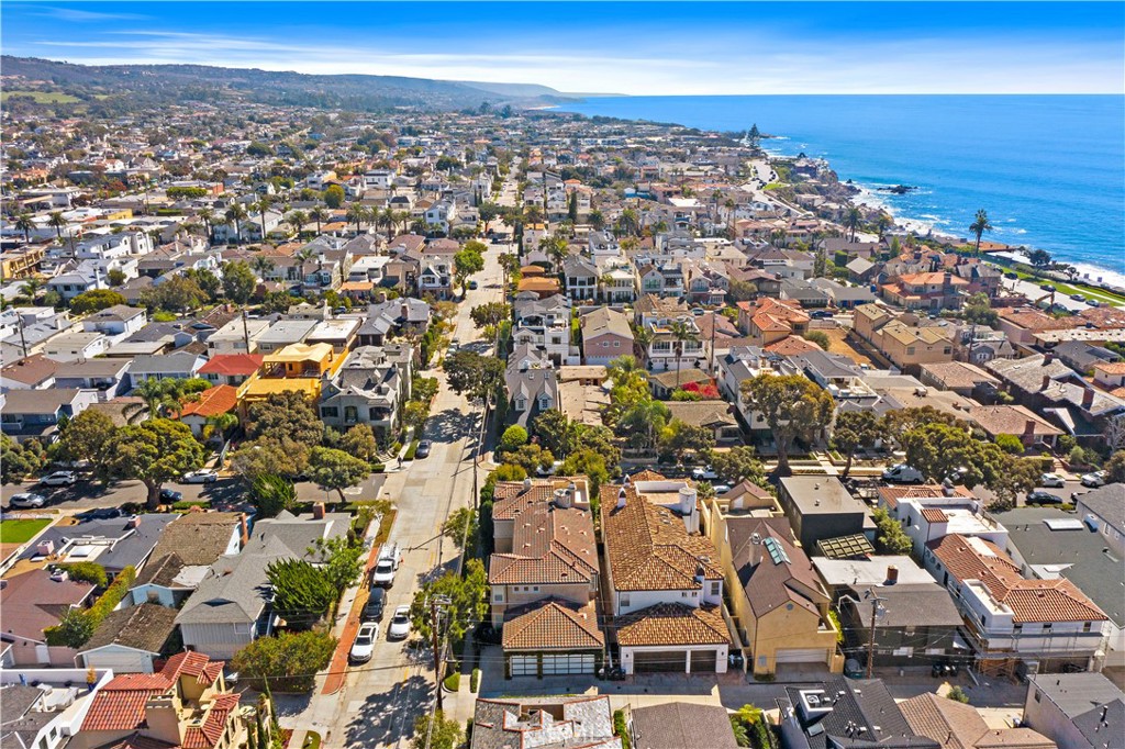 Corona del Mar South of PCH (CDMS) - Residential