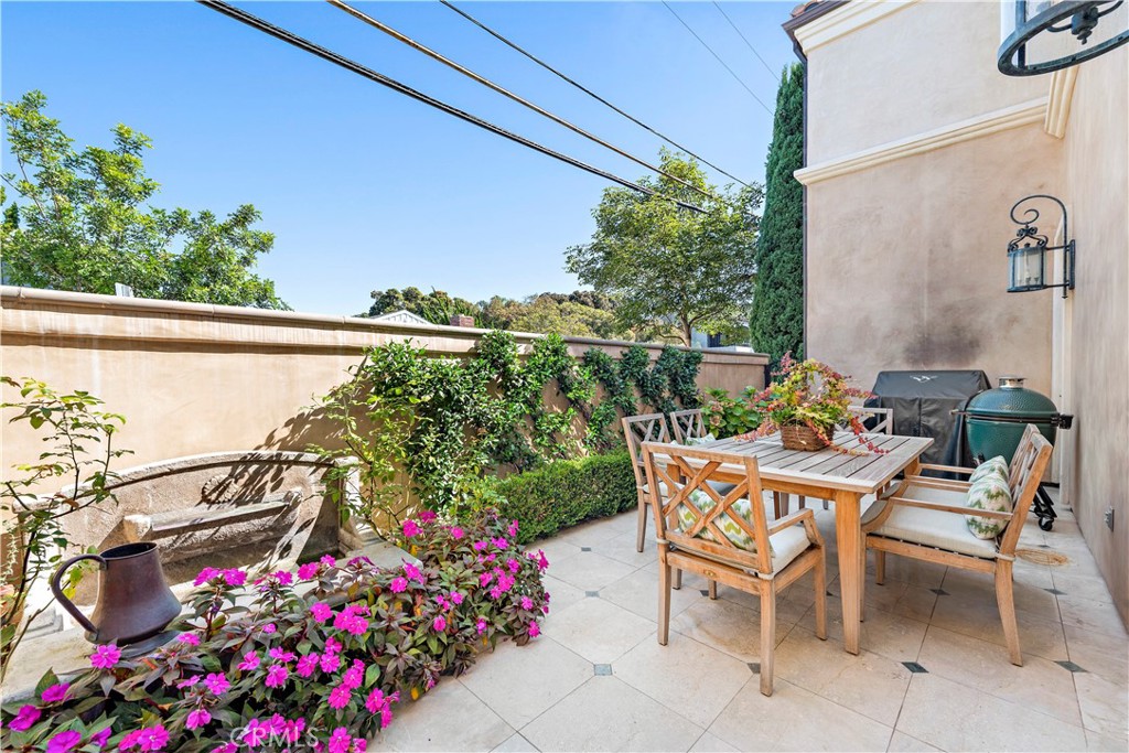 Corona del Mar South of PCH (CDMS) - Residential