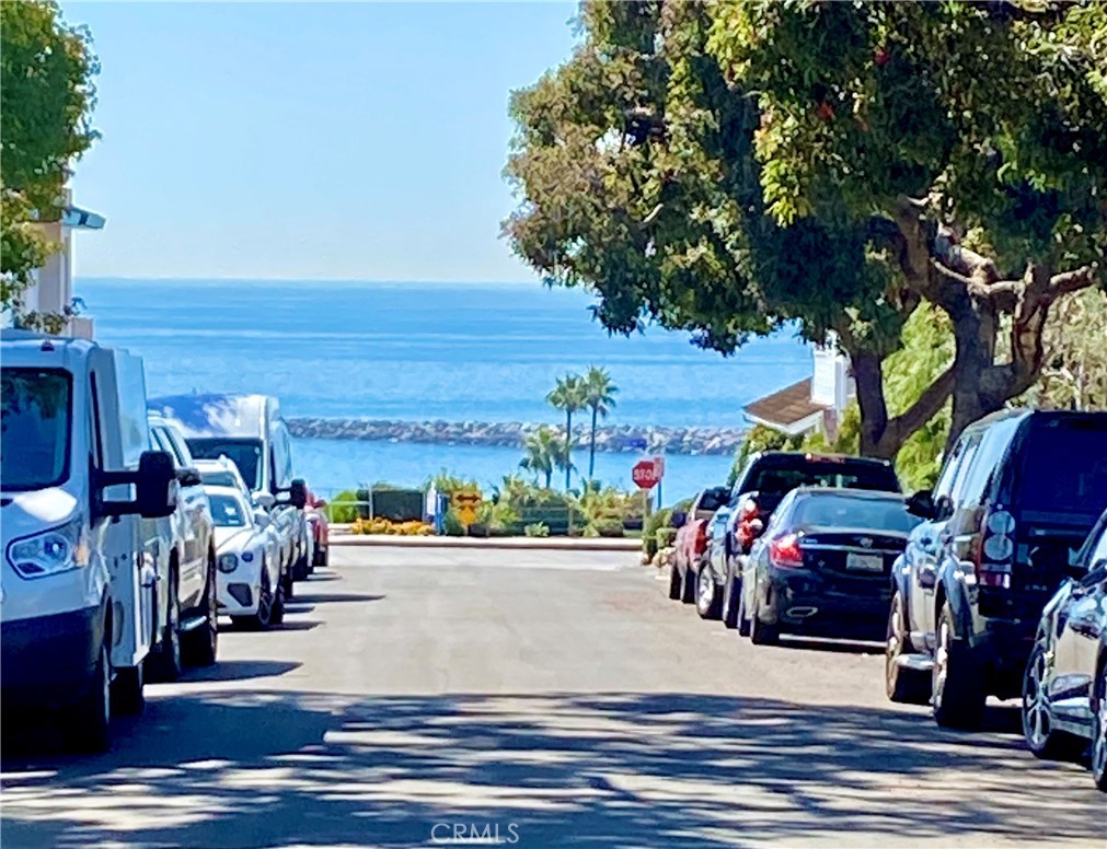 Corona del Mar South of PCH (CDMS) - Residential