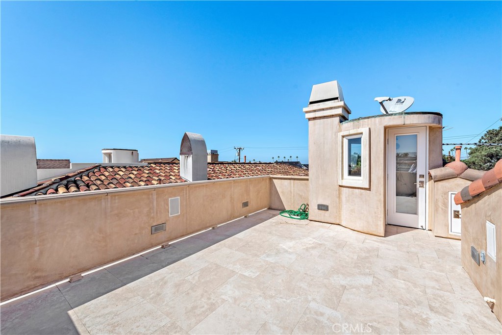 Corona del Mar South of PCH (CDMS) - Residential