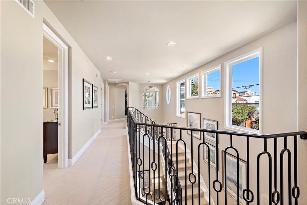 Corona del Mar South of PCH (CDMS) - Residential