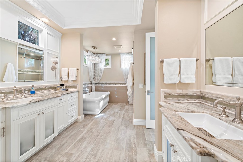 Corona del Mar South of PCH (CDMS) - Residential