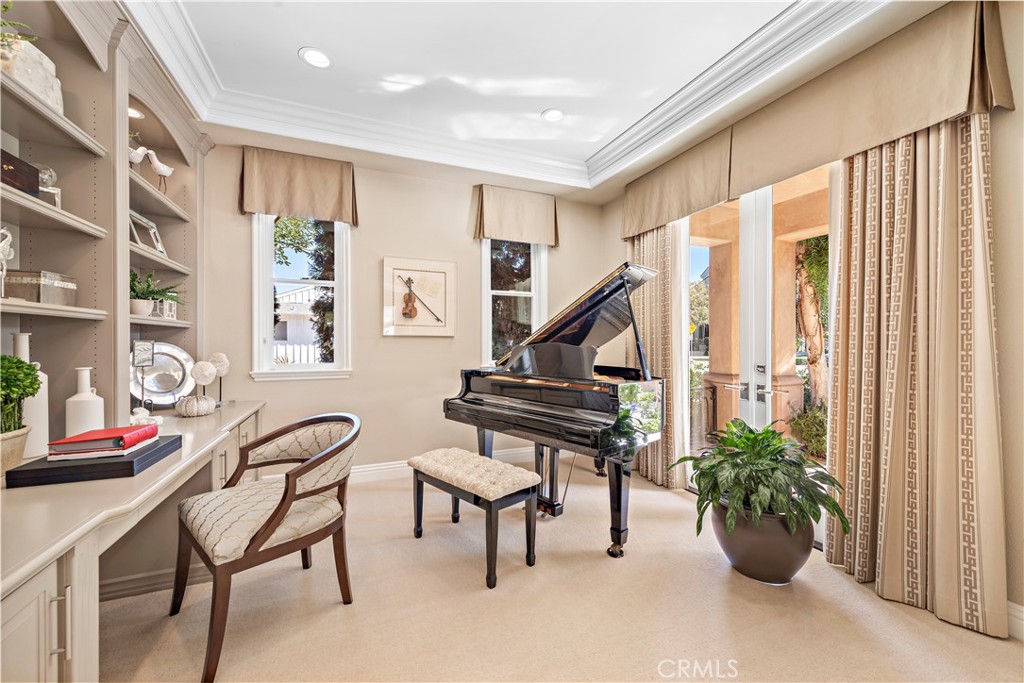 Corona del Mar South of PCH (CDMS) - Residential