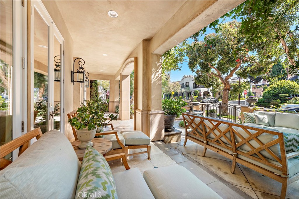 Corona del Mar South of PCH (CDMS) - Residential