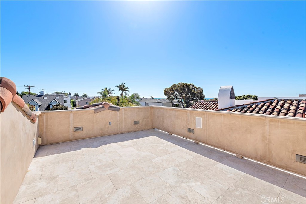 Corona del Mar South of PCH (CDMS) - Residential