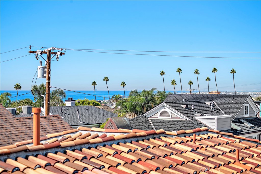 Corona del Mar South of PCH (CDMS) - Residential
