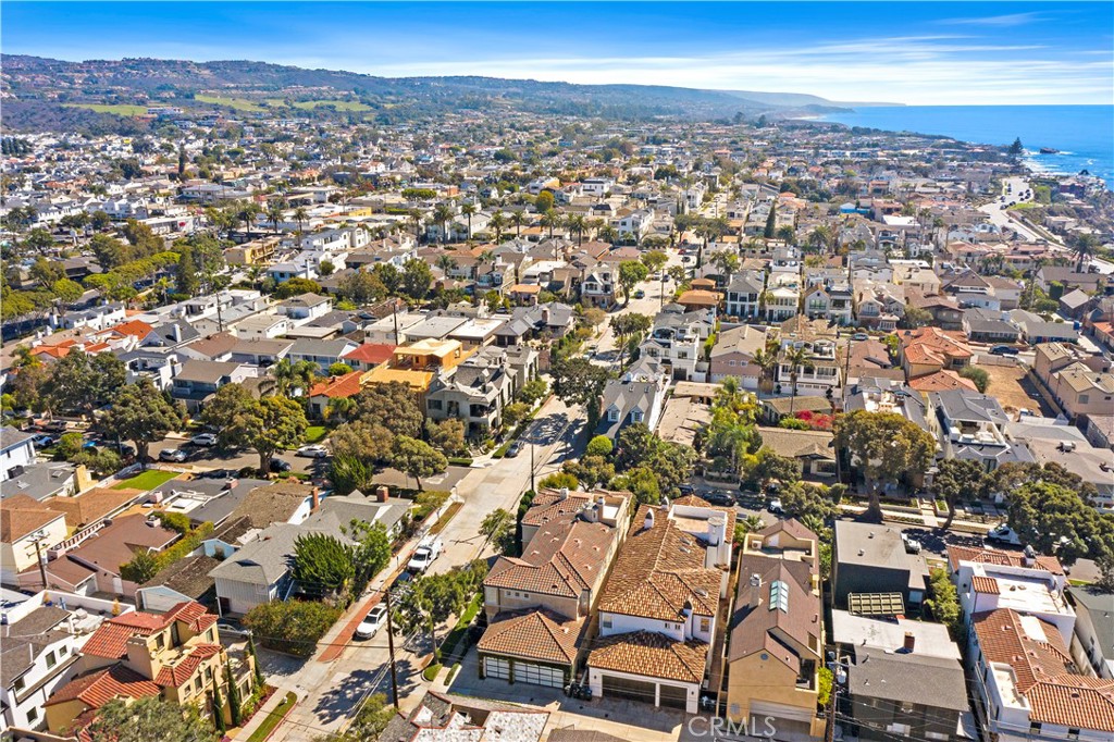 Corona del Mar South of PCH (CDMS) - Residential