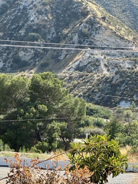 A home in Agua Dulce