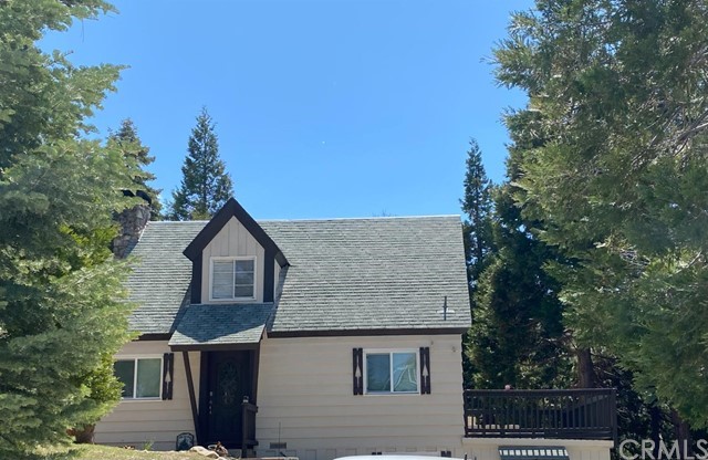 Tenant occupied. Recently remodeled Arrowhead Woods property. Walk to the lake. This cute cottage is charming and ready for your fun summer days on the lake. Parking for several cars. Amazing neighborhood and a crazy good opportunity! Thank you for your interest.