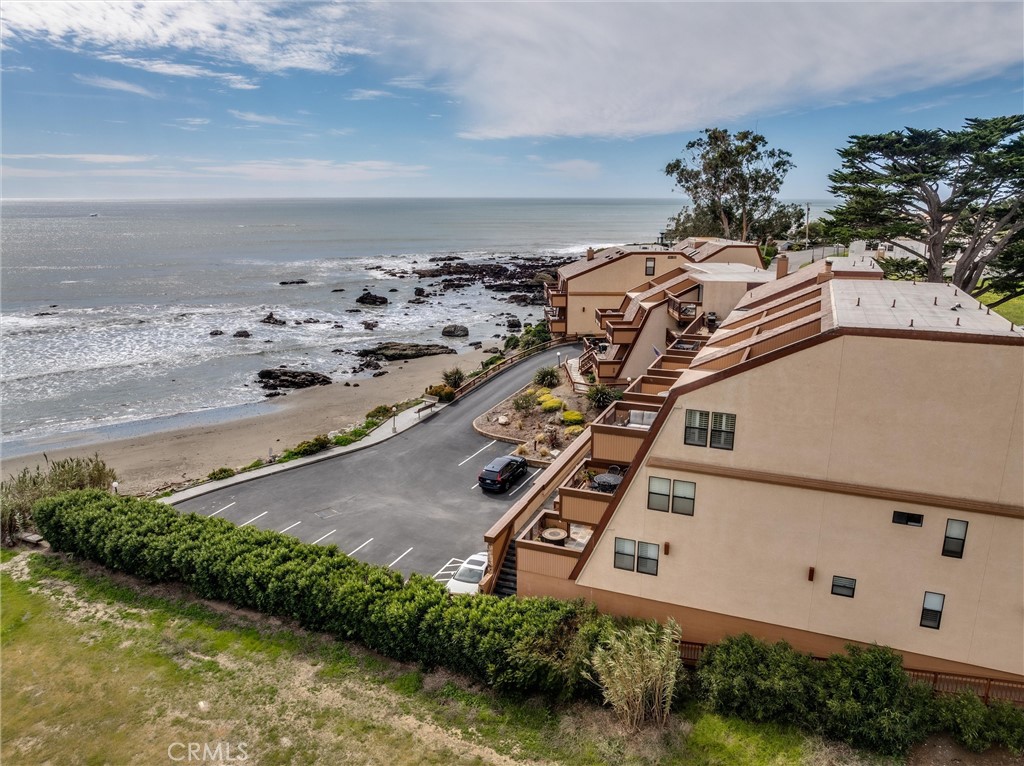 349 N Ocean Avenue A17
