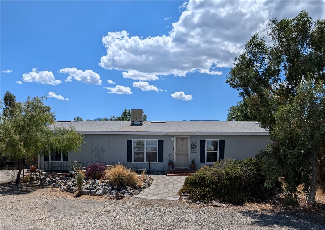 View Phelan, CA 92371 mobile home