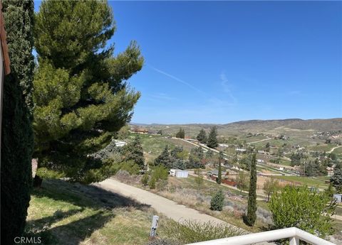 A home in Leona Valley